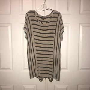 INC SHORT SLEEVE TOP!!! Very Nice!!